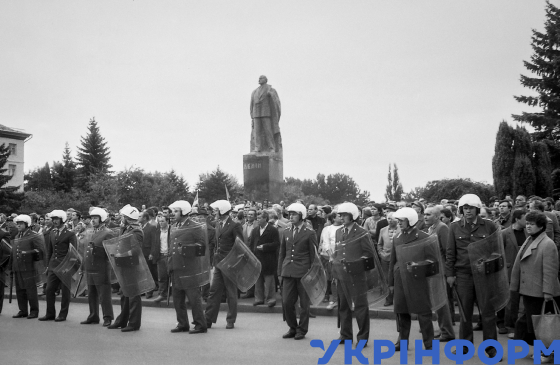 Мітинги-протести рухівців у Луцьку