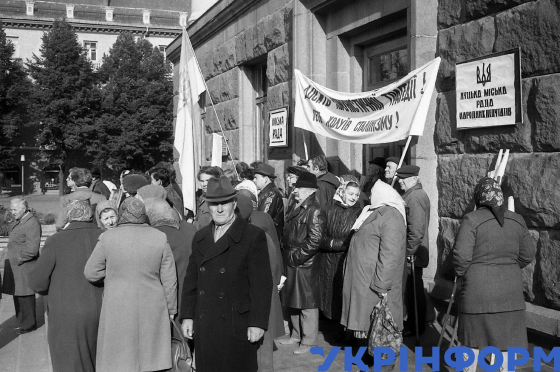Мітинги-протести рухівців у Луцьку