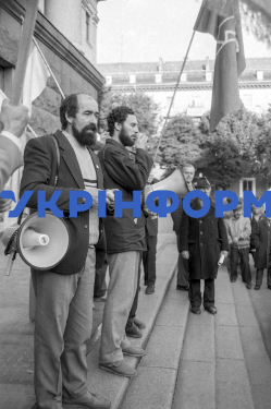 Мітинги-протести рухівців у Луцьку