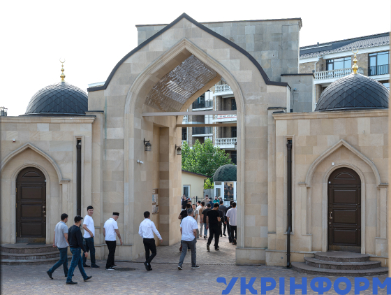 Мусульмани розпочали святкування Курбан-байраму