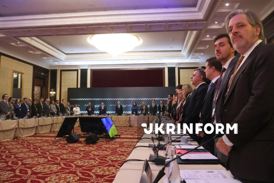 Санкційний саміт триває у Києві