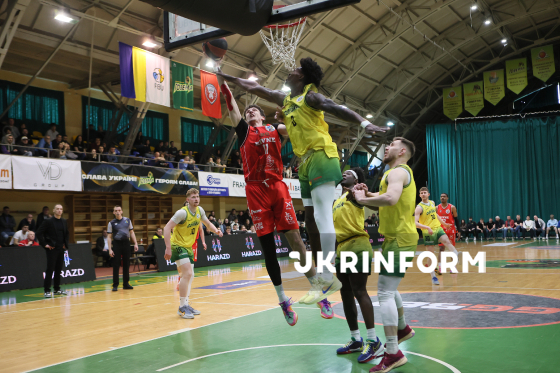 Баскетбольний клуб “Рівне” переміг на виїзді івано-франківську команду “Прикарпаття-Говерла”