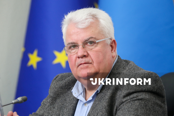 Дискусія "Українське суспільство, держава і церква в умовах миру і війни. Церковно-релігійна ситуація в Україні 2000-2025" в Укрінформі