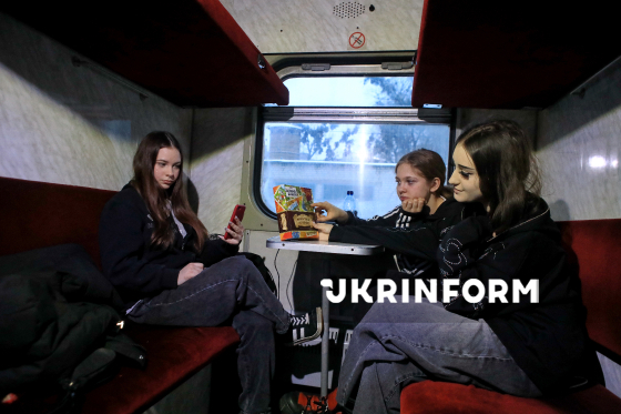 У Вишневому запрацювали вагони незламності